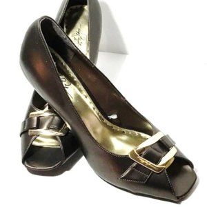 Ruff Ryders Bronze Pumps Peep Toe Gold Buckle 10M